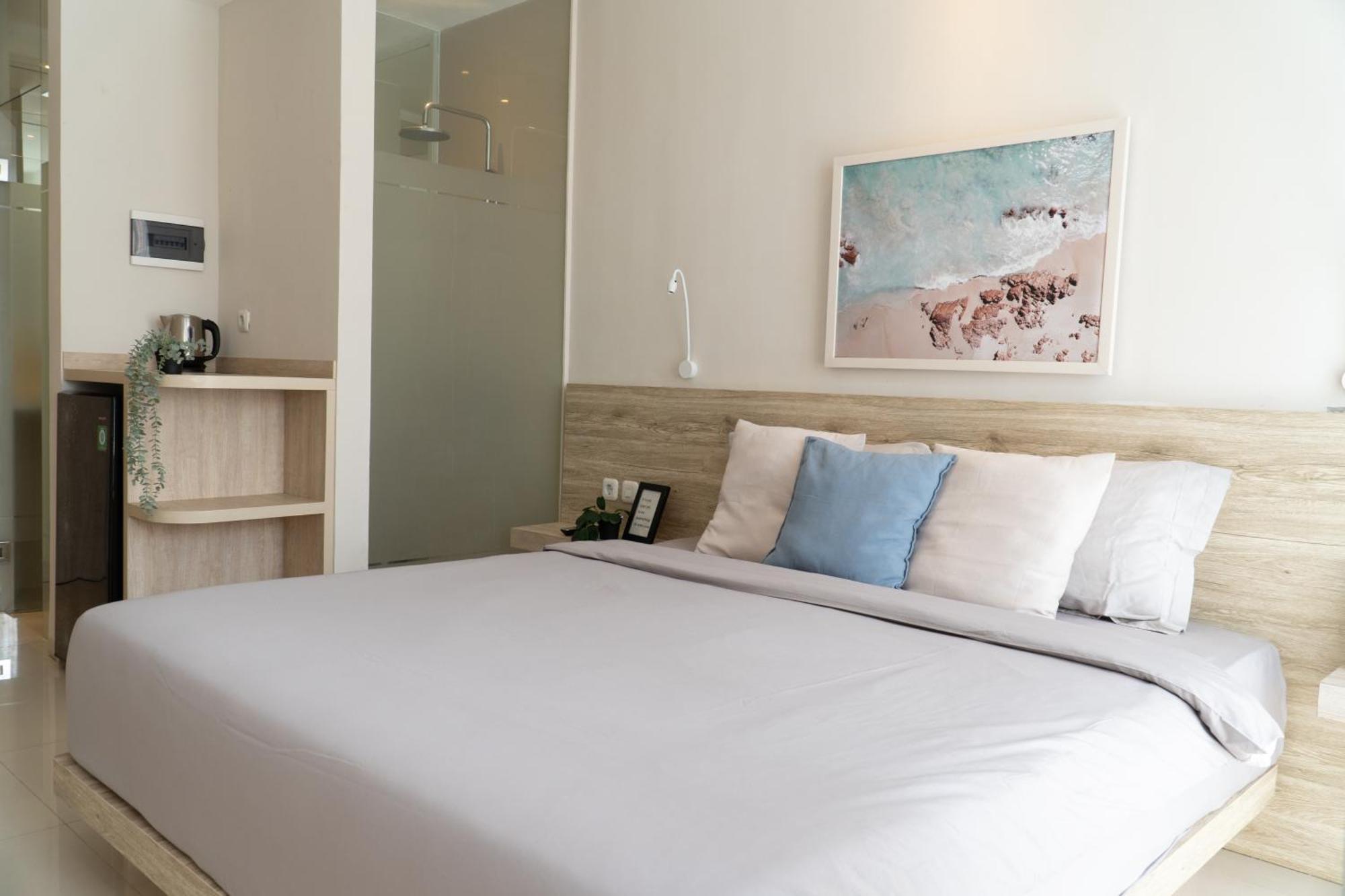 Bali Bustle Pararaton Coliving And Coworking Space Legian Eksteriør bilde